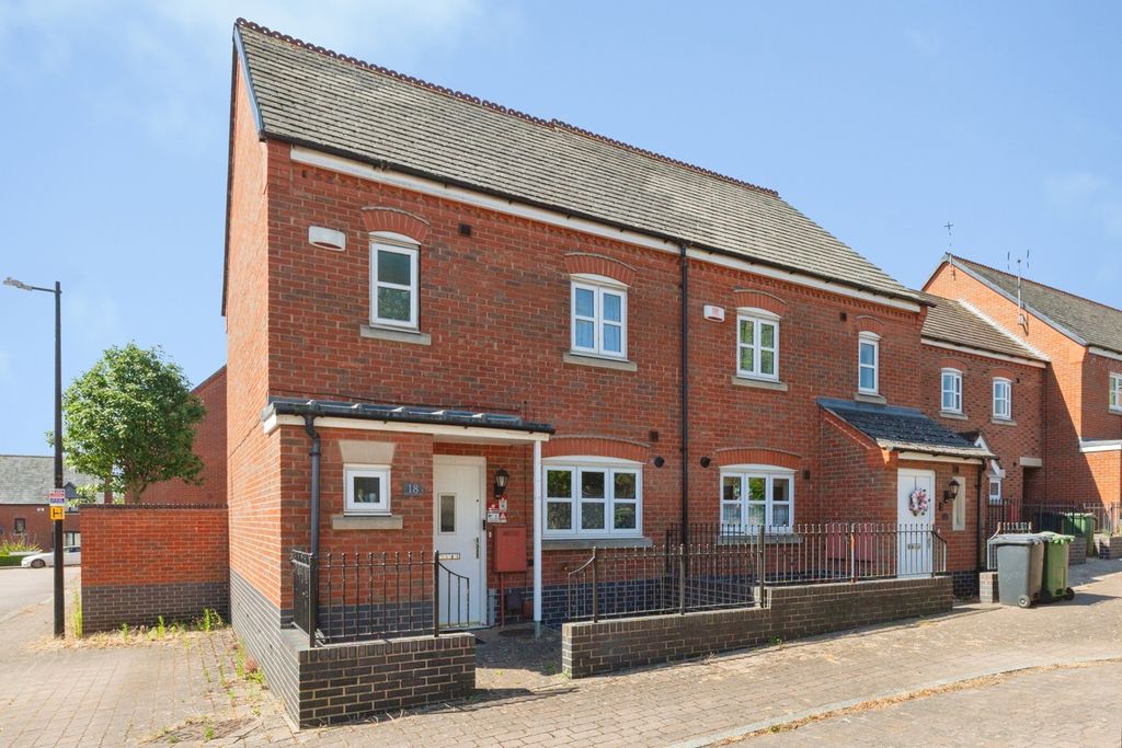 Property photo 1 of 18 Pbox-Img.Jpg