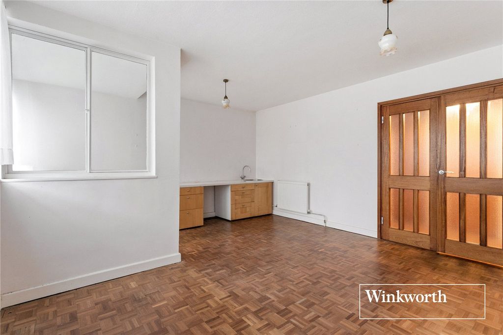 Property photo 3 of 14 Picture No. 07