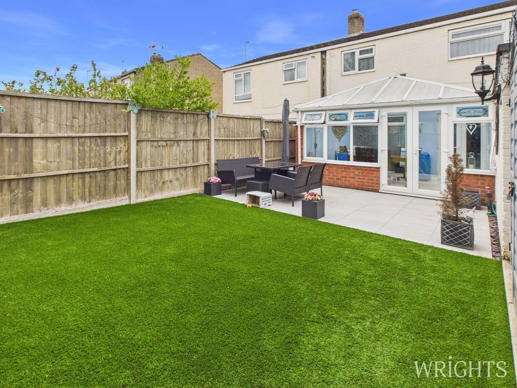 Property photo 2 of 27 Garden