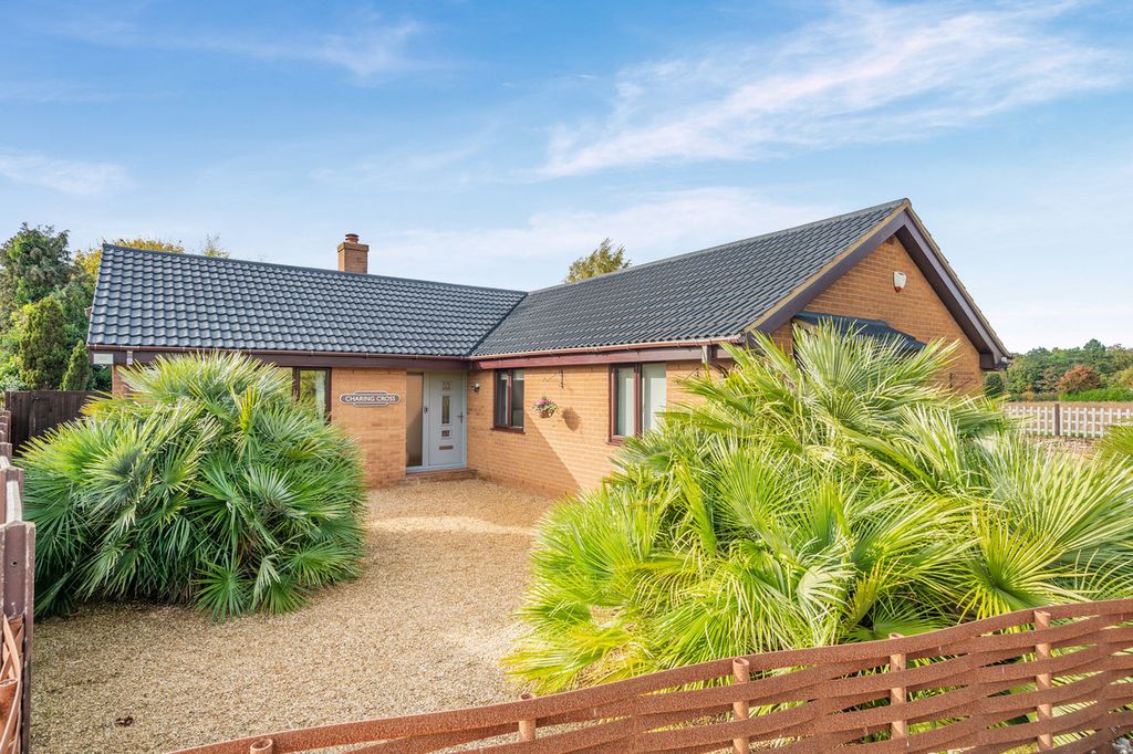 Property photo 1 of 27