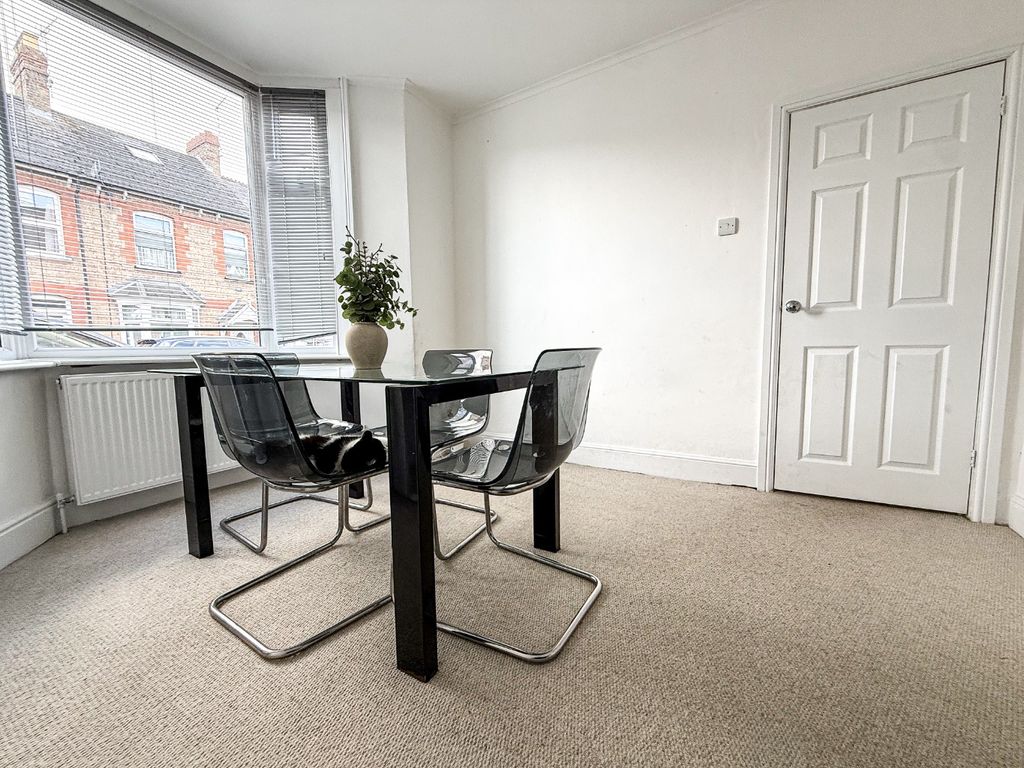 Property photo 3 of 19 5275697