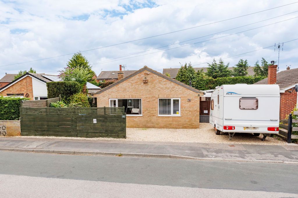 Property photo 2 of 29