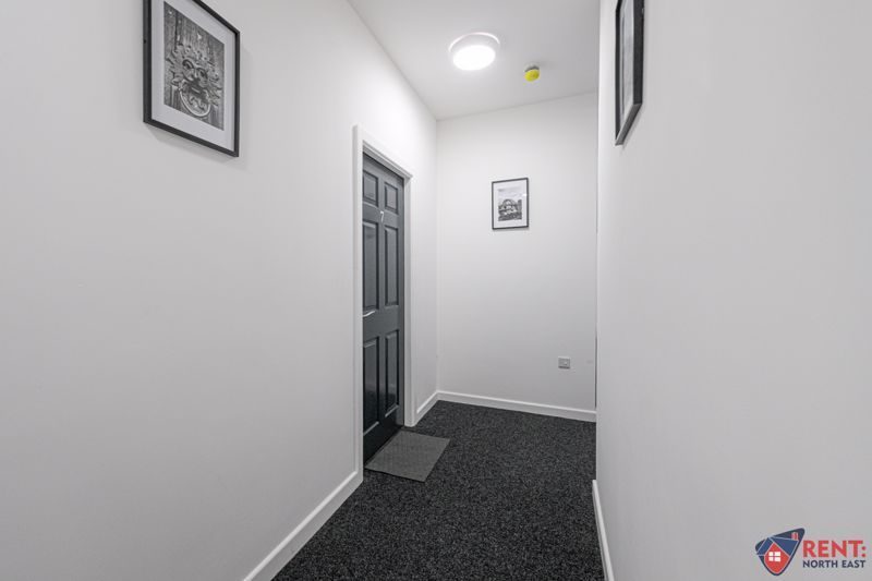 Property photo 3 of 9 Photo 7