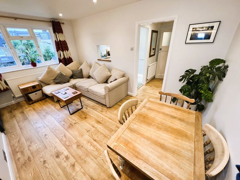 Property photo 1 of 15 Photo 9