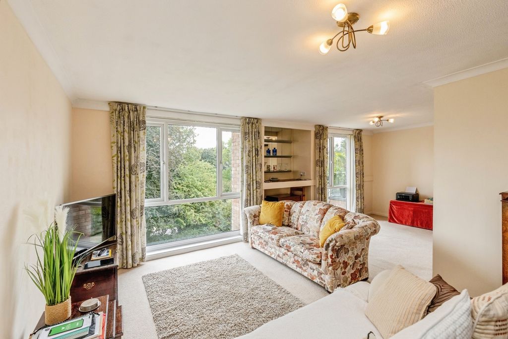 Property photo 1 of 15 Photo