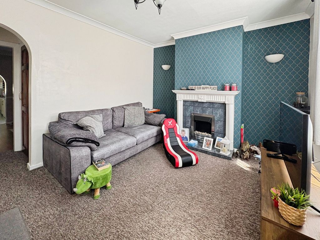 Property photo 3 of 15