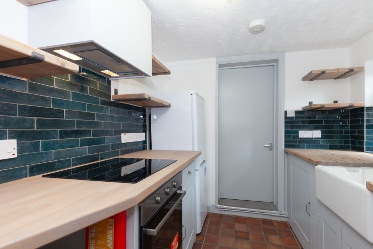 Property photo 2 of 11 Kitchen