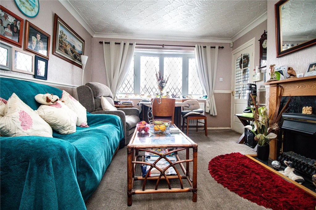 Property photo 2 of 18 Picture No. 26