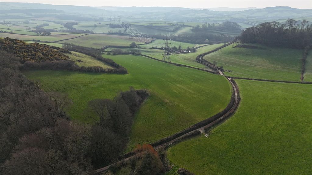 Property photo 1 of 6 1.Jpg