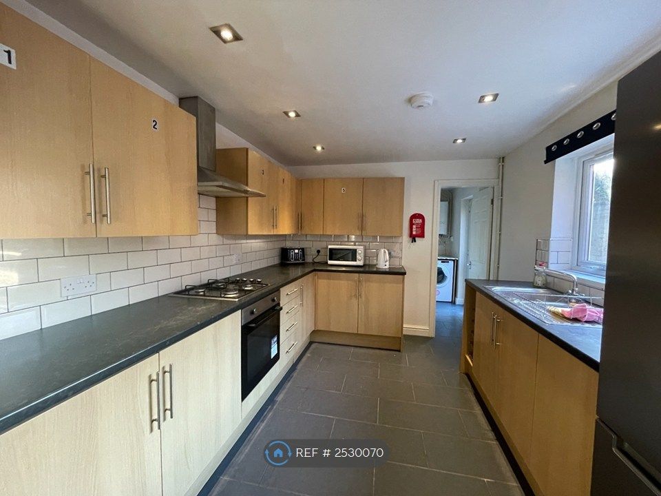 Property photo 3 of 12