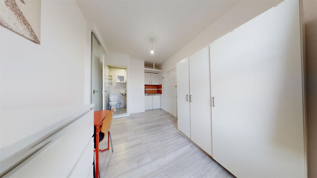 Property photo 2 of 4 01212026_122510.Jpg