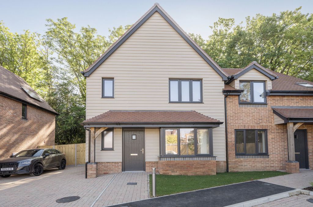 Property photo 1 of 14 1-6819Df5Ae5735-1...