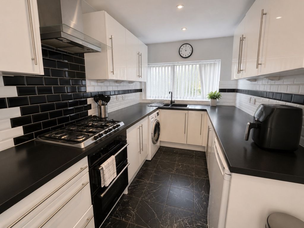 Property photo 3 of 9 5306634