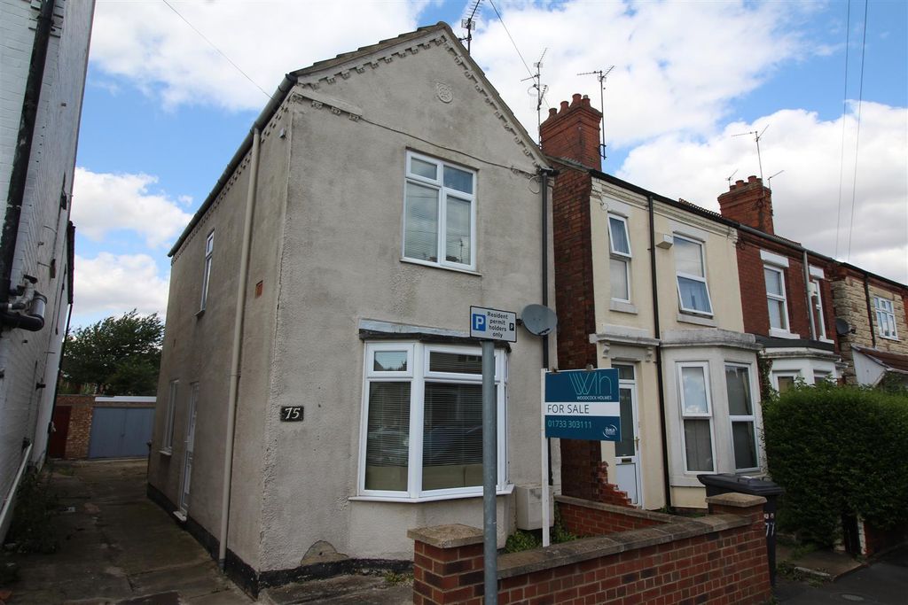 Property photo 1 of 9 Front 1.Jpg