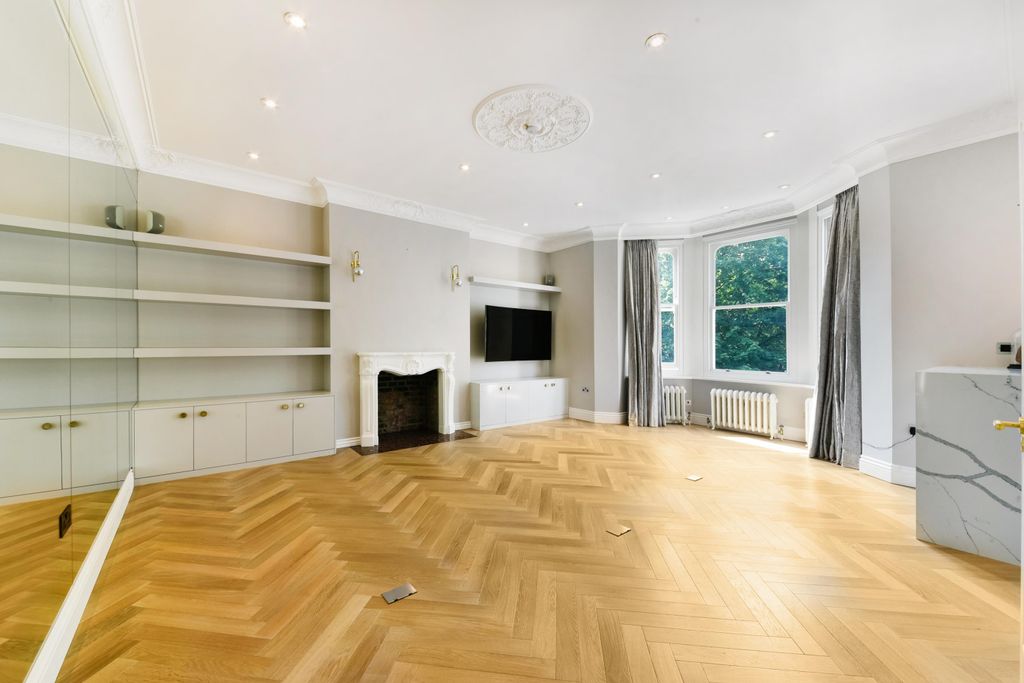 Property photo 1 of 12 Image