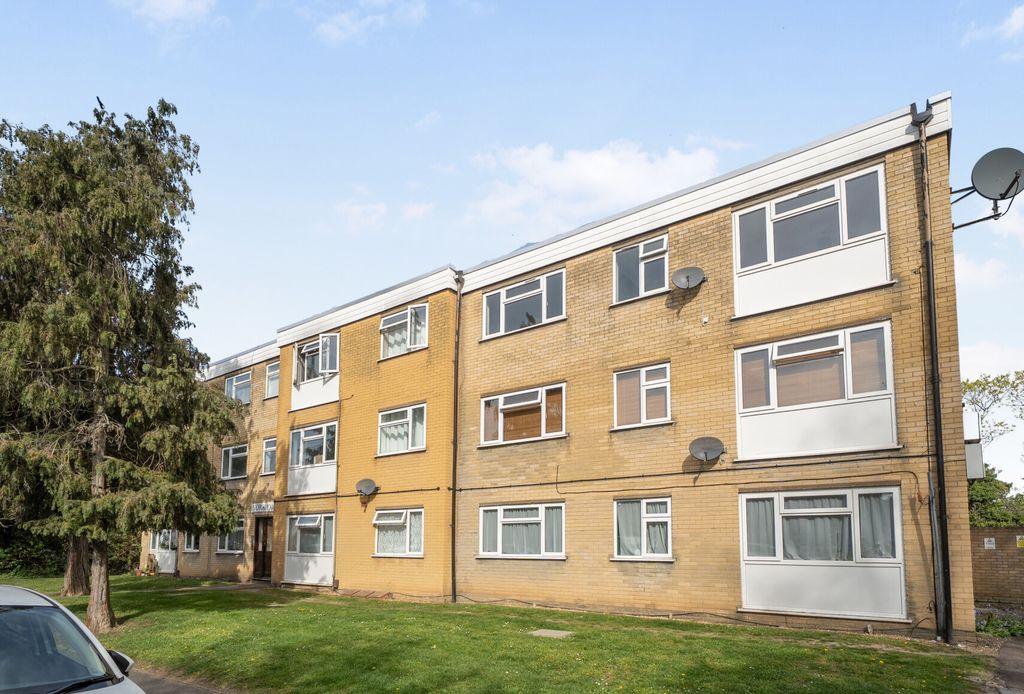 Property photo 2 of 12 External