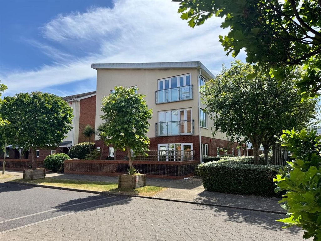 Property photo 1 of 15