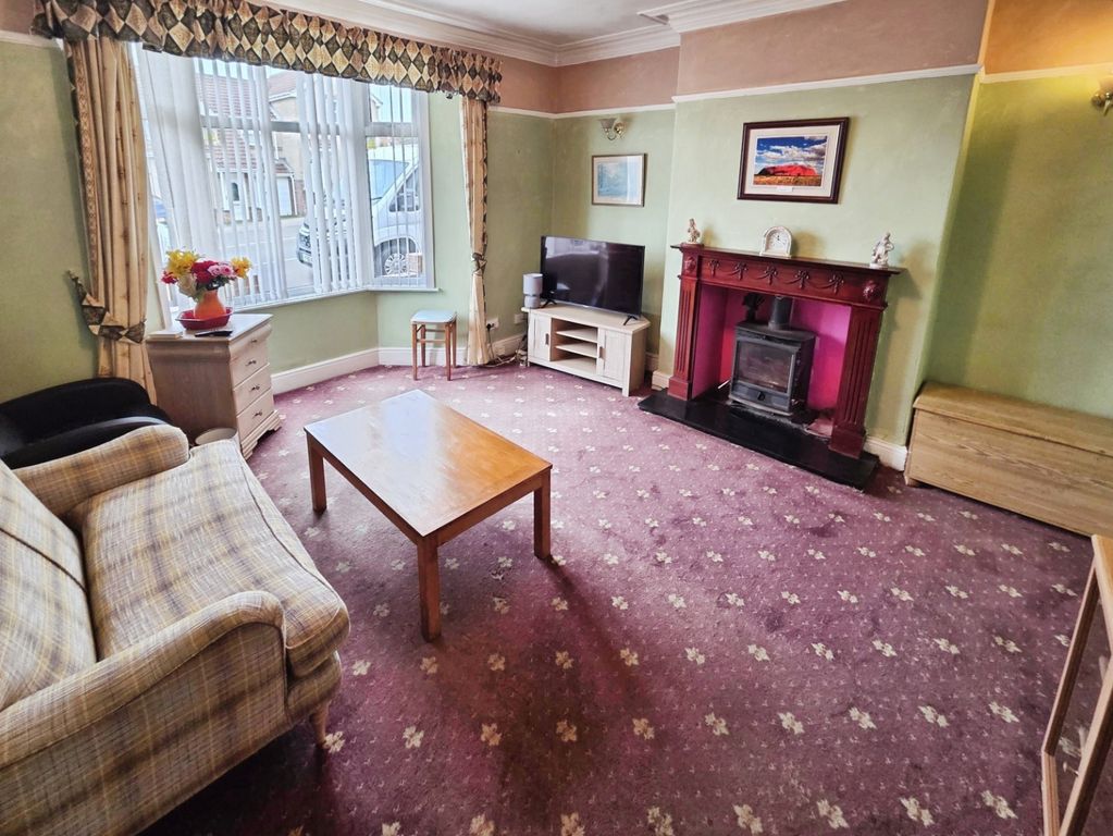 Property photo 2 of 20 Pbox-Img.Jpg