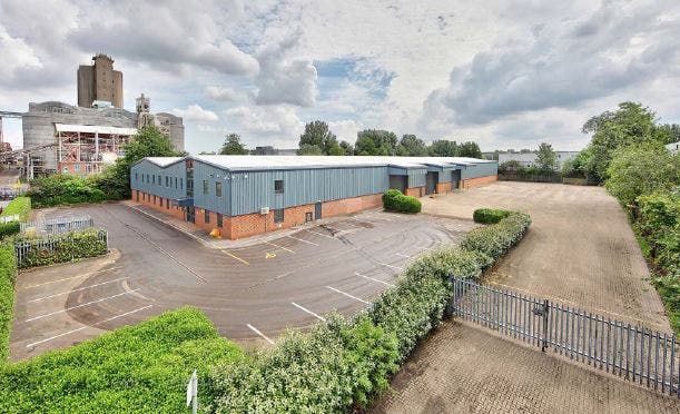 Property photo 2 of 6 Erith  Chaucer House Aerial.Jpg
