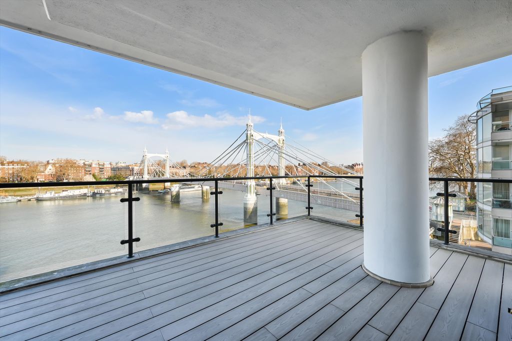 Property photo 2 of 12 Image