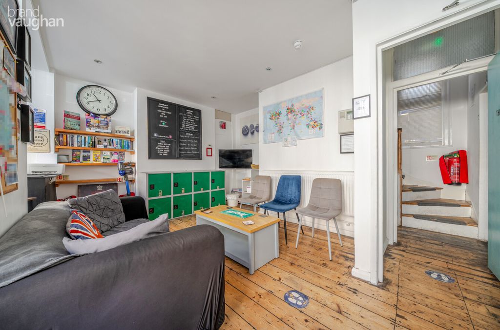 Property photo 3 of 10 5Dad51E6-35Be-45E...