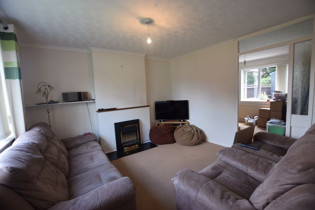 Property photo 2 of 11 Photo 02