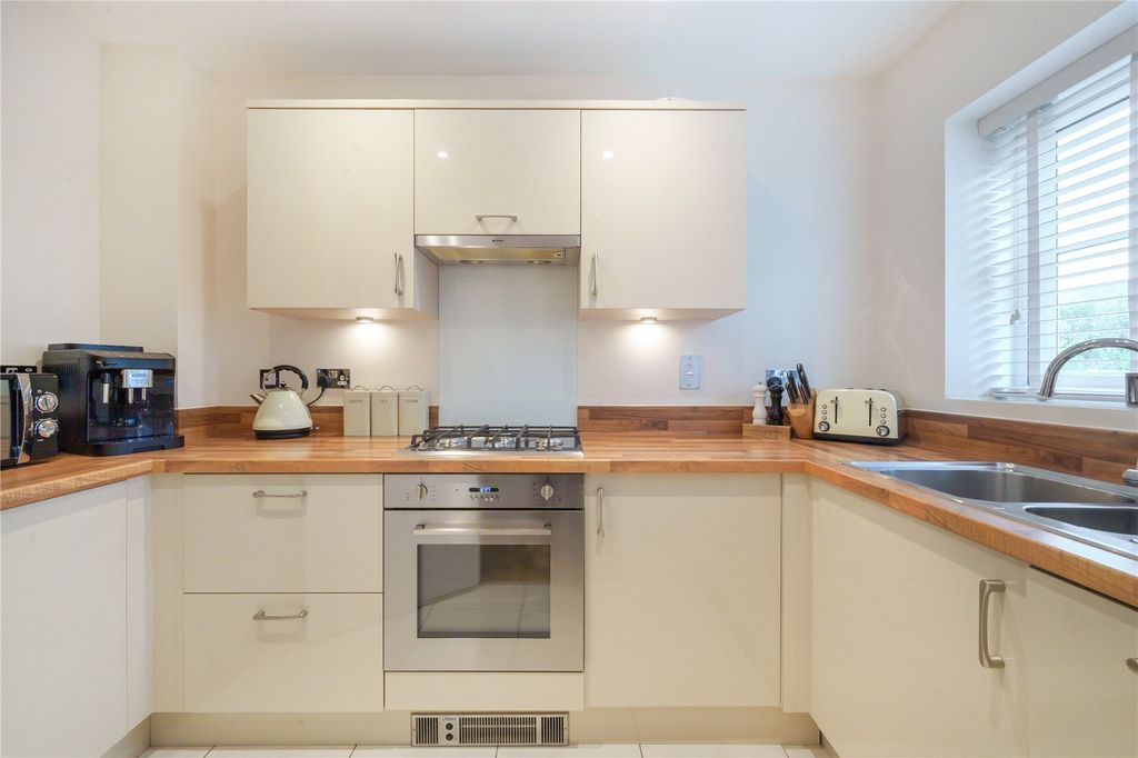 Property photo 3 of 10 Picture No. 04