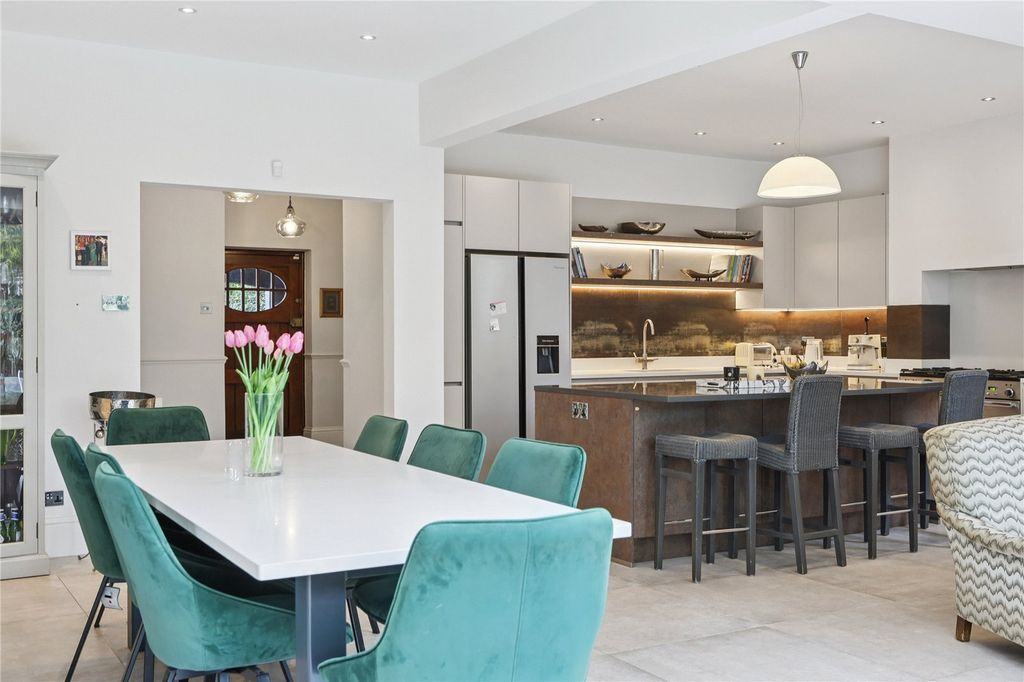 Property photo 3 of 17 Picture No. 14