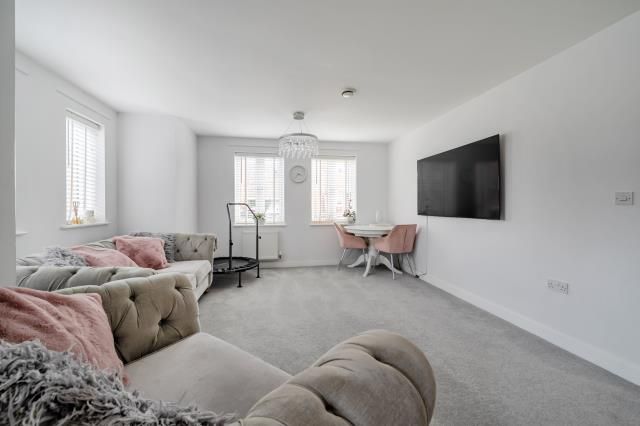 Property photo 3 of 15 Reception Room