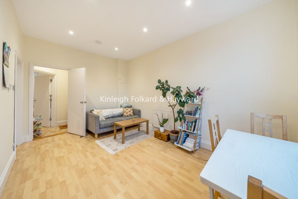 Property photo 2 of 12 674Ade5B-Ddc4-401A-8