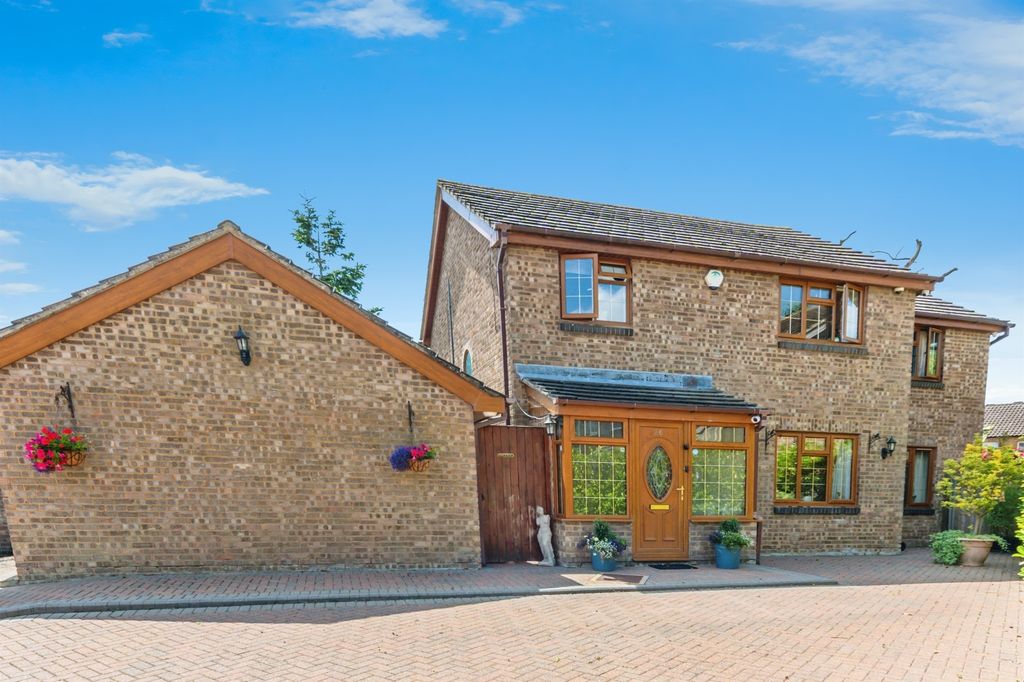 Property photo 1 of 22