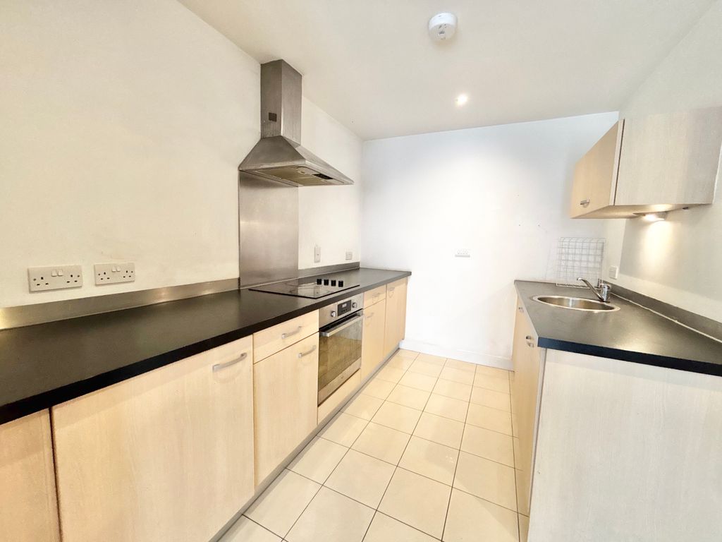 Property photo 2 of 4 Kitchen