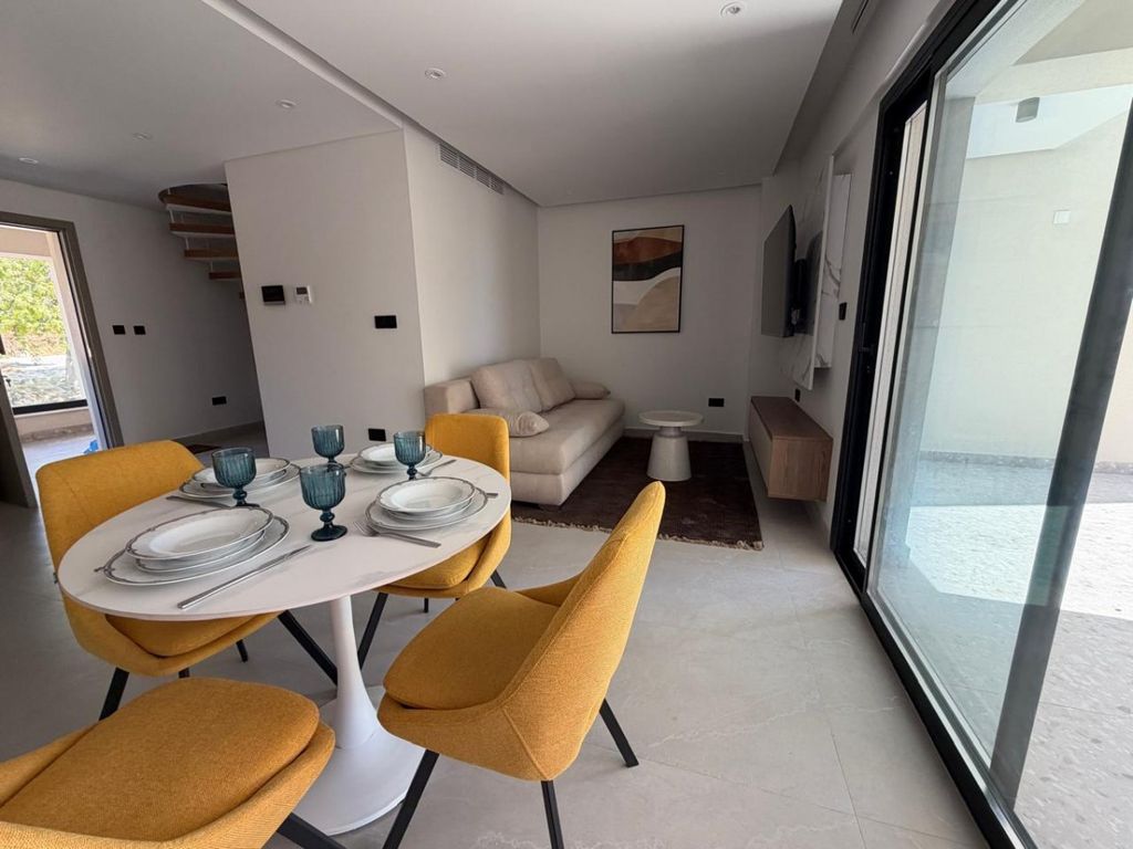 Property photo 2 of 5