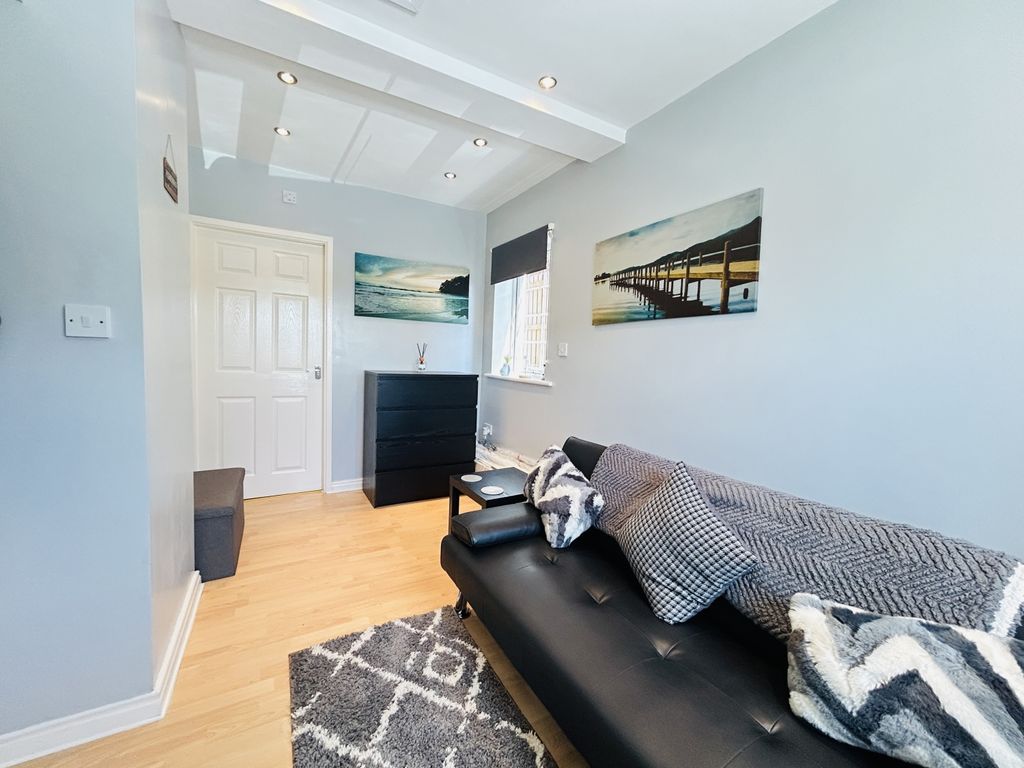 Property photo 3 of 16 Img_2054