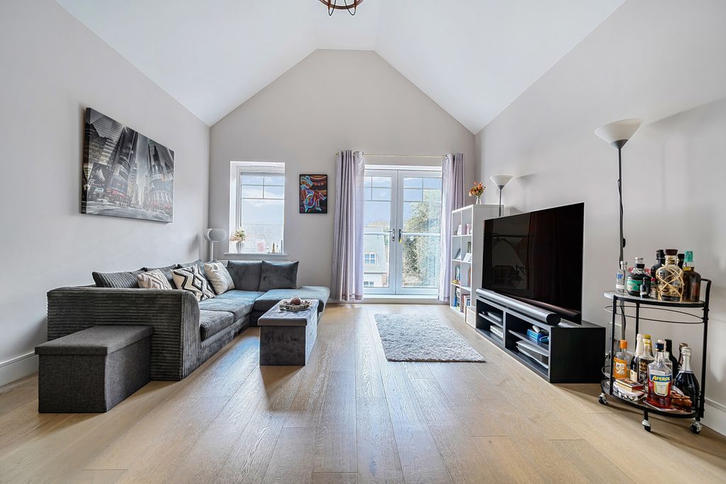 Property photo 2 of 14 1411182-8-698A1B7...