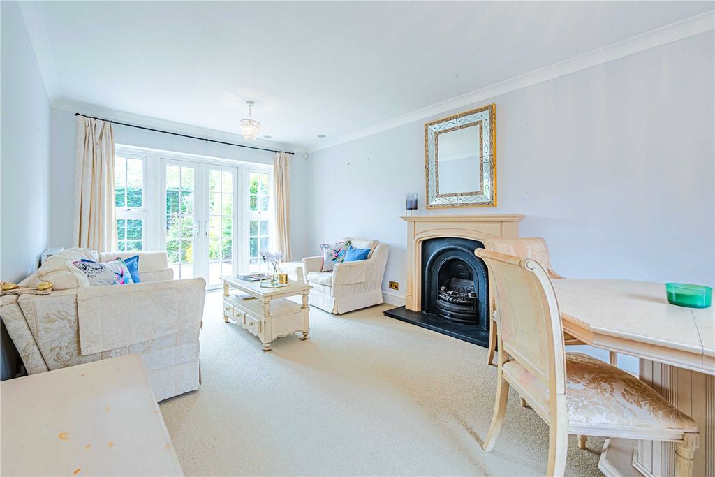 Property photo 3 of 21 Picture No. 06
