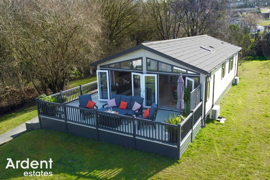 Property photo 1 of 24
