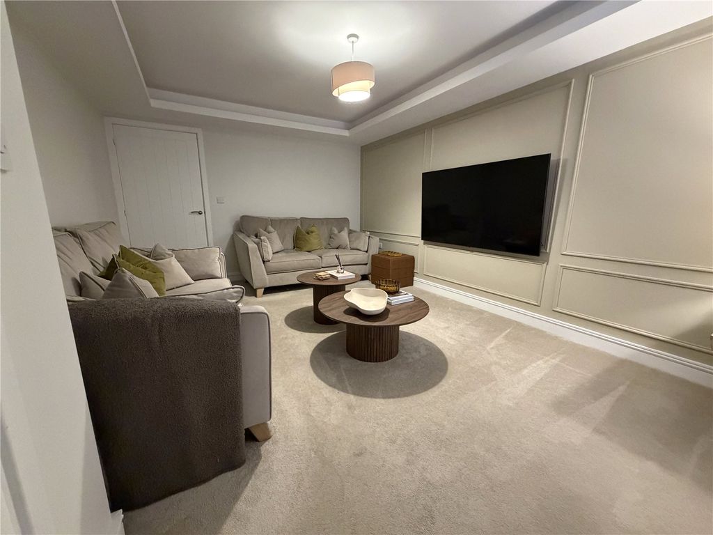 Property photo 2 of 16 Picture No. 20