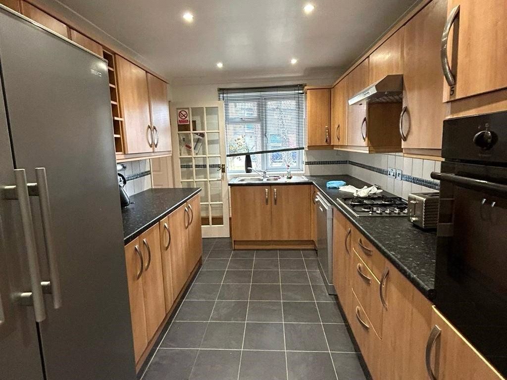 Property photo 2 of 7 Picture No. 11