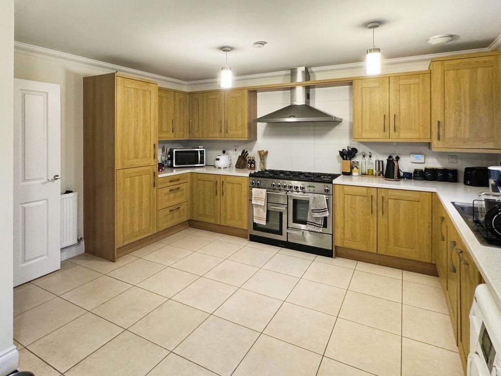 Property photo 2 of 3
