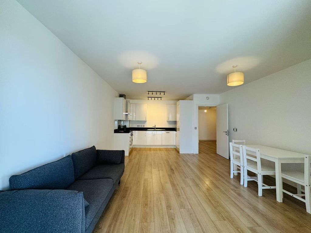 Property photo 2 of 6