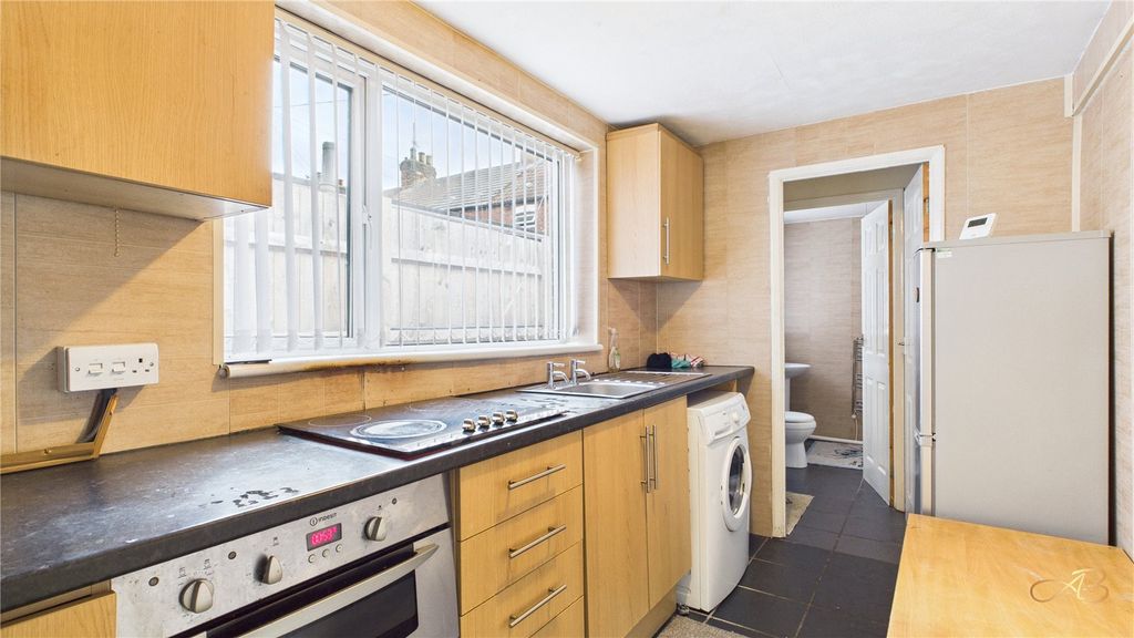 Property photo 3 of 6 Picture No. 07