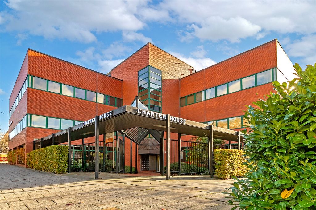 Property photo 1 of 17 Picture No. 05