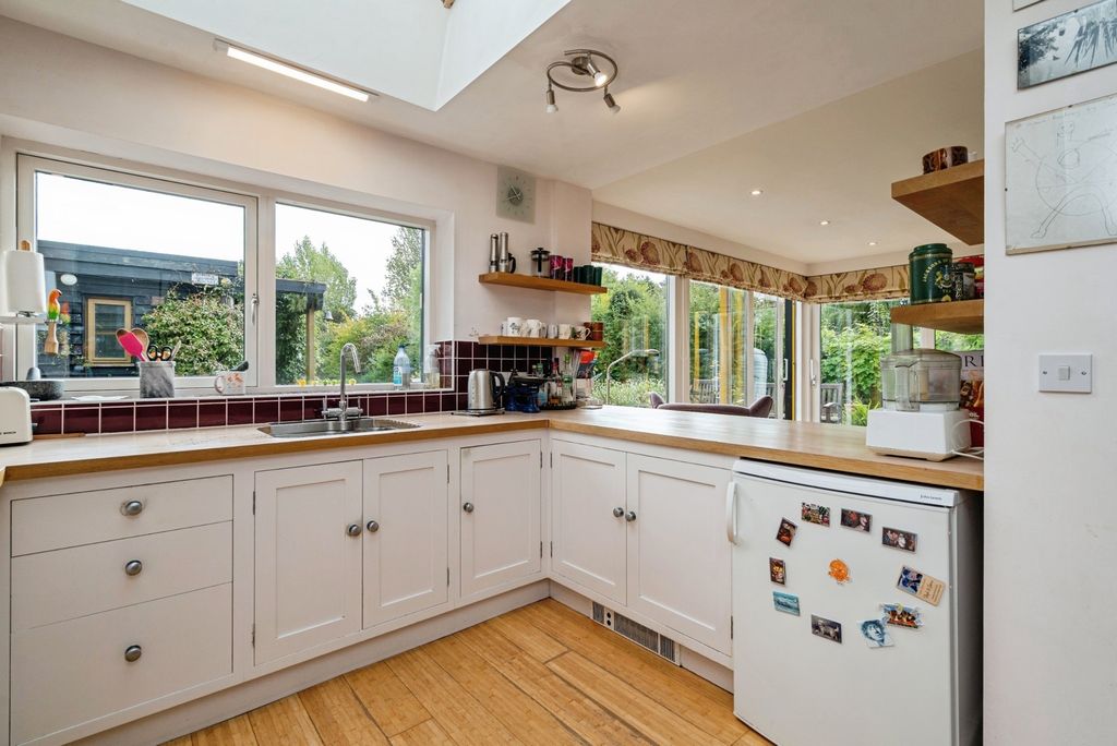 Property photo 3 of 35 Photo