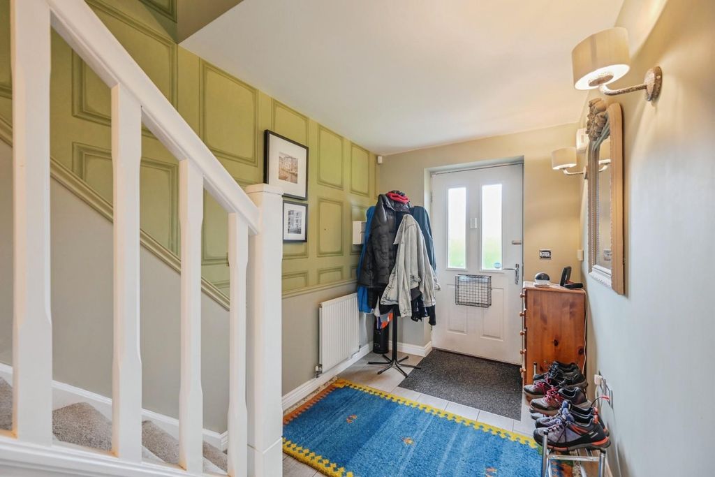 Property photo 3 of 26 12Manstonview-14.Jpg