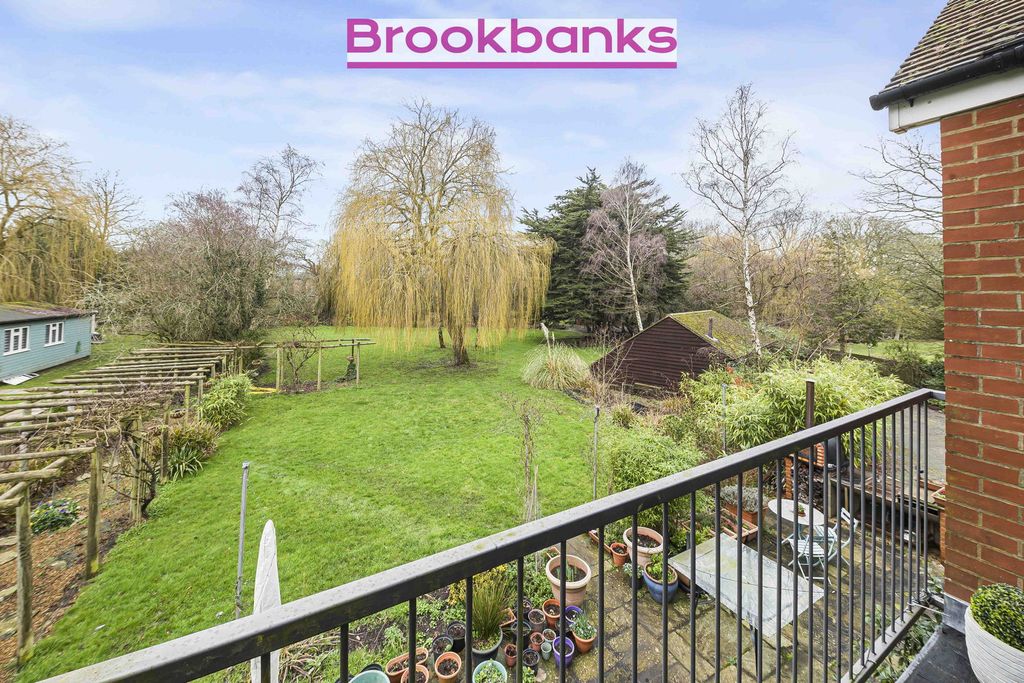 Property photo 3 of 46