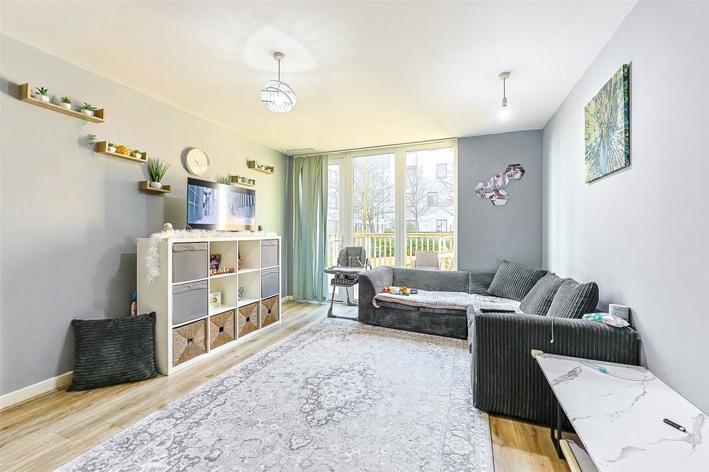 Property photo 3 of 12 Picture No. 15