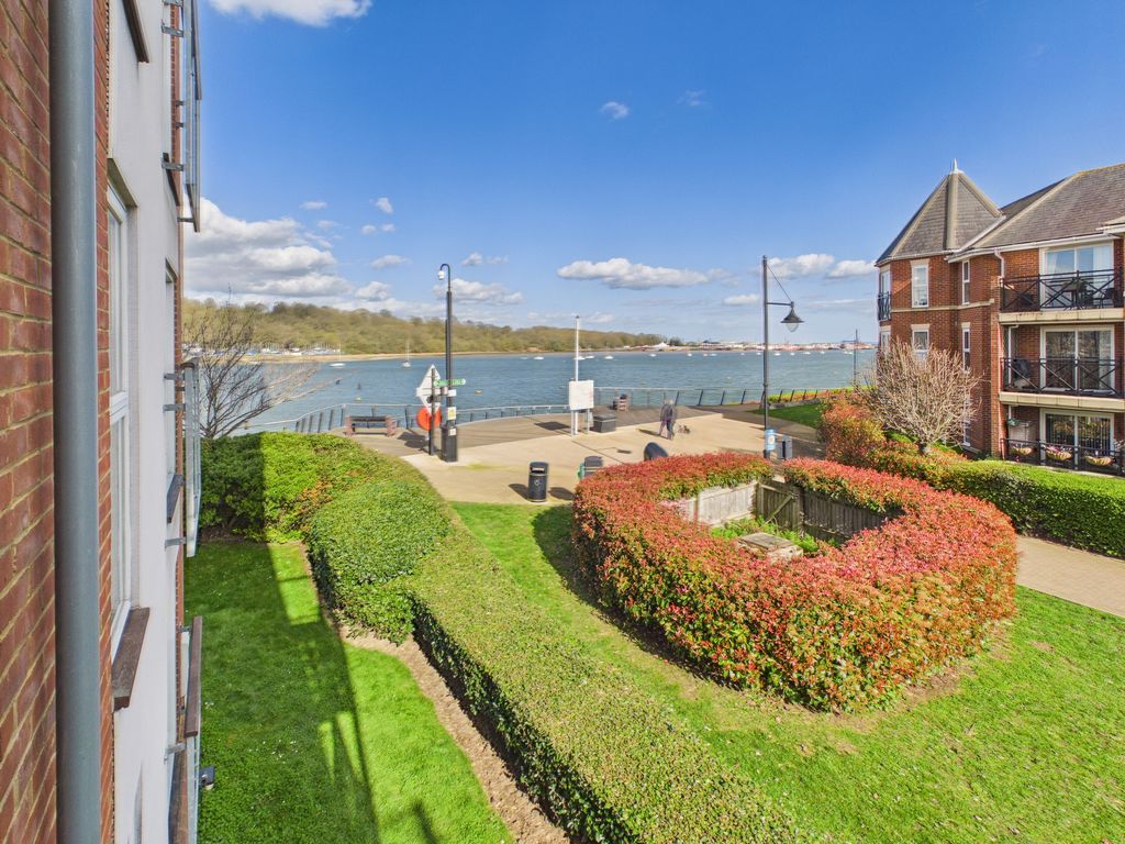 Property photo 3 of 10 Photo 6