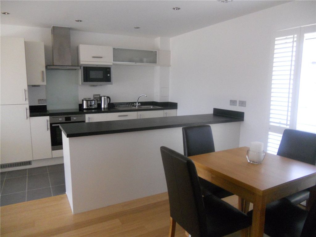 Property photo 2 of 11 Picture No. 30