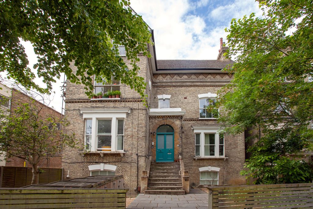 Property photo 2 of 18 352528 - Belvedereroad_Kelliott_039.Jpg